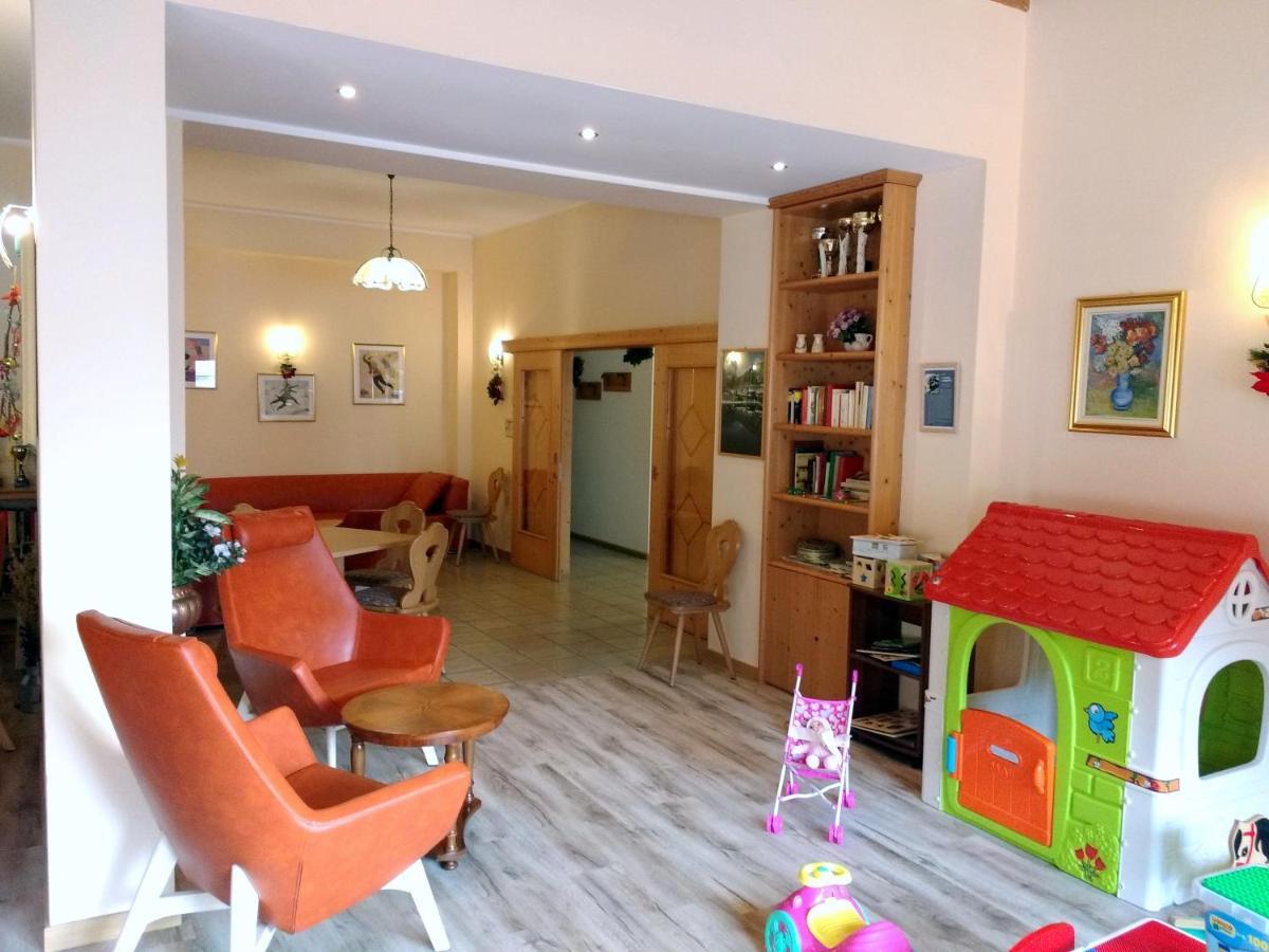 מולבנו Hotel Zurigo מראה חיצוני תמונה